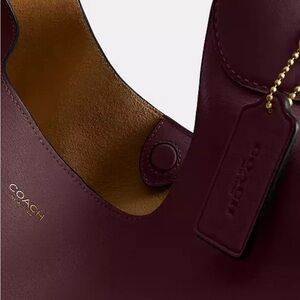 New Coach Brooklyn Shoulder Bag 39 CU044 Brass/Merlot New NWT with Dust Bag